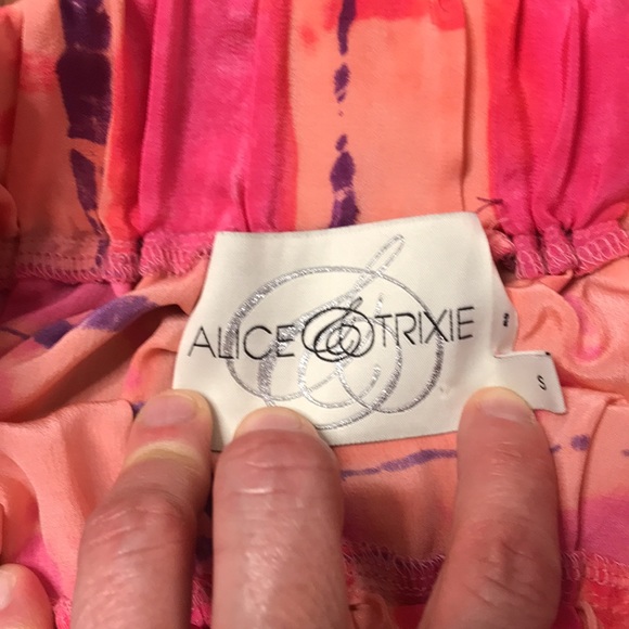 Alice & Trixie Colourful Silk Mini Skirt with Elastic Waist and Pockets - Picture 5 of 11